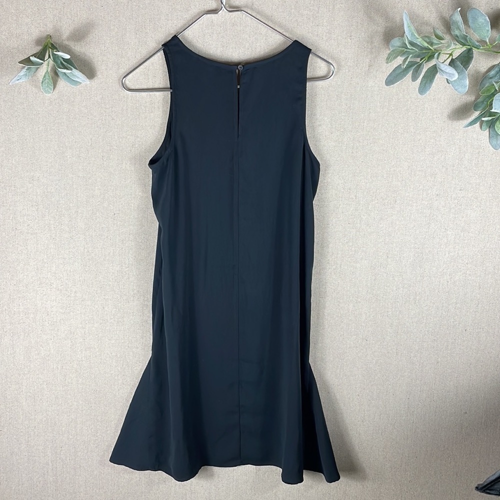 Chelsea 28 > Sleeveless Little Black Dress Small - Picture 6 of 6